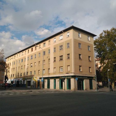 Apartamento Turistico Marcelo Celayeta At Cerca Del Centro Pamplona Buitenkant foto